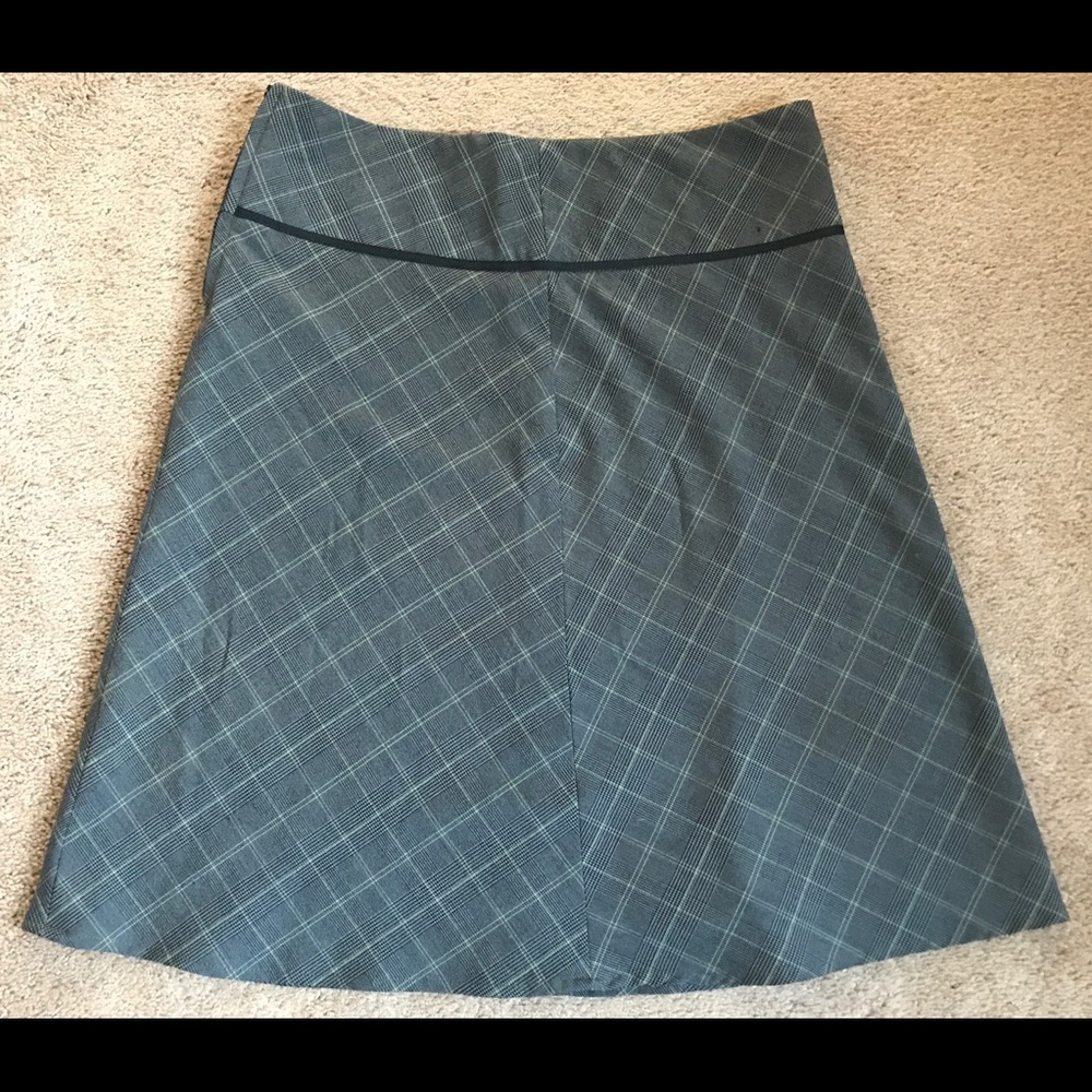 Plaid skirt, good condition- size 7